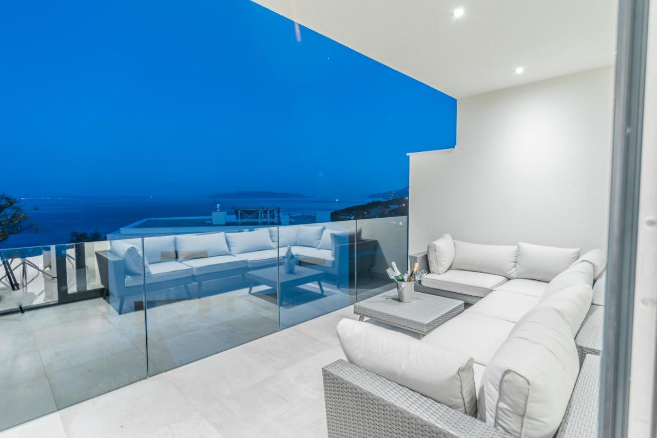 Villa The Boat With Rooftop Pool マトゥリ エクステリア 写真